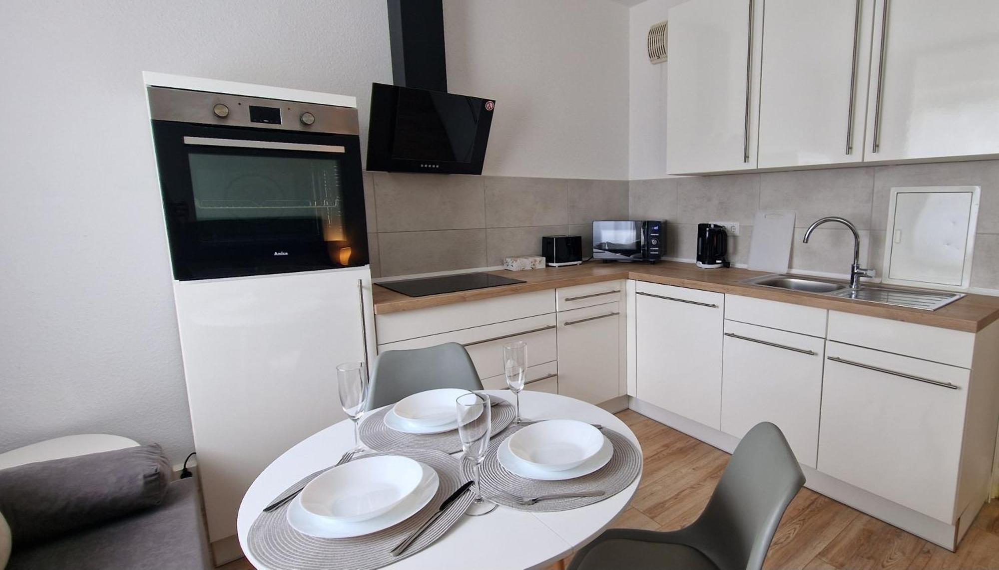 Zentrum Apartment - Oled Tv - Ps4 - Balkon - Parking Chemnitz Bagian luar foto